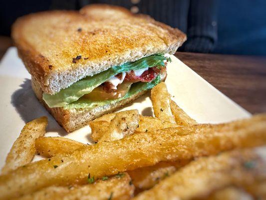 BLTA with seasoned fries