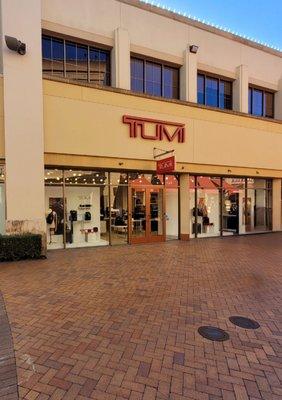 TUMI