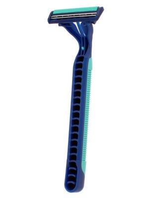 Gillette Blue II razor, circa 2007. Posted 01/13/21