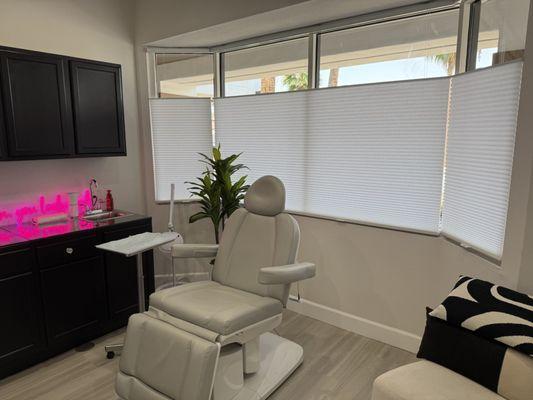 Oasis Glow Aesthetics