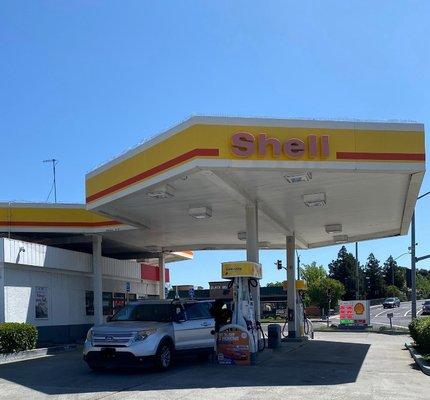 Alamo side of the station