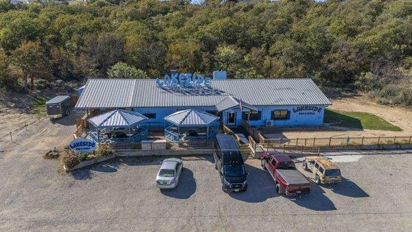 Lakeside Bar & Grill