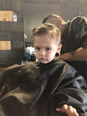 M & D's Barbershop