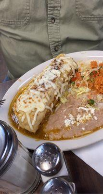 Steak burrito suizo green salsa