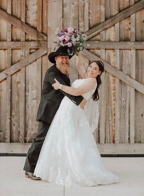 Starling Ranch Barn On The Lake