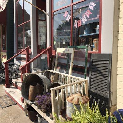 Marg's Little Red House Antiques