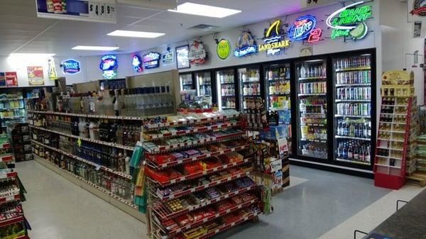 Hometown Food and Liquor