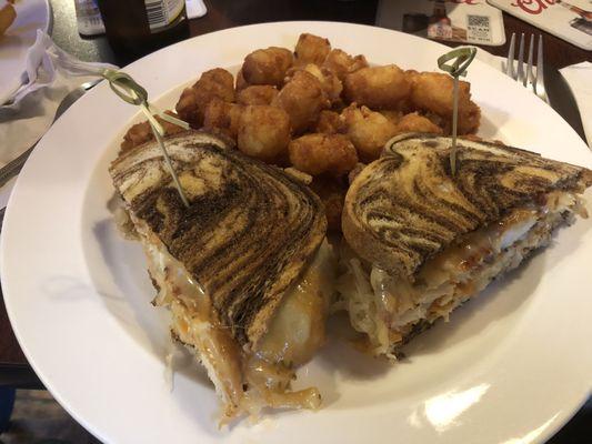 The Ohio Tavern & Restaurant