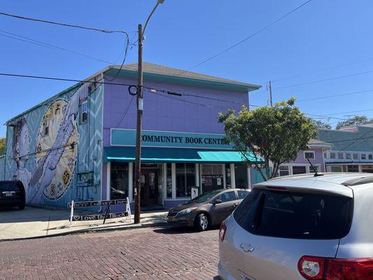 Community Book Center