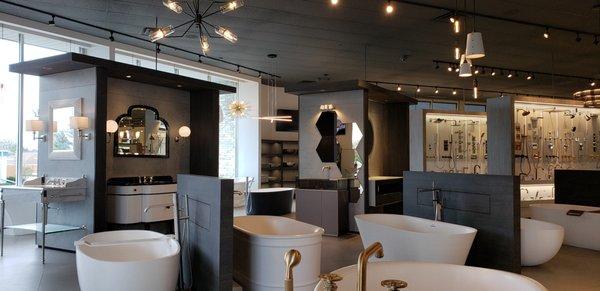 Advantage Gallery