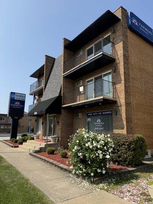 Farmers Insurance Office Building