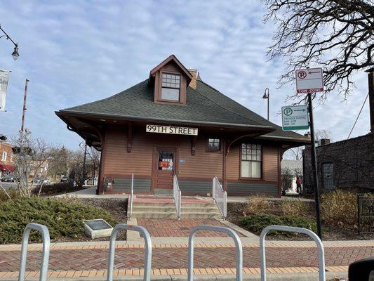Metra Rock Island District Line Station