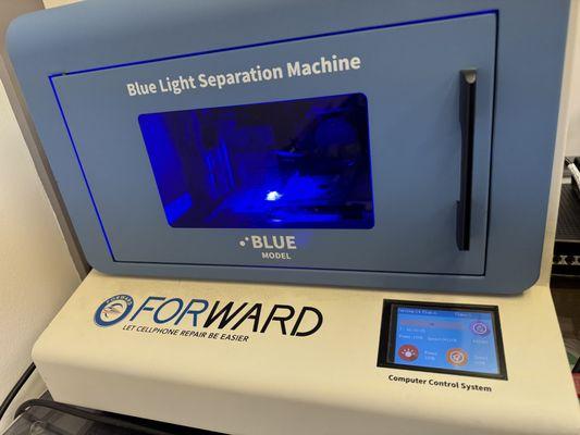 Our Back Glass Laser Removal Machine!