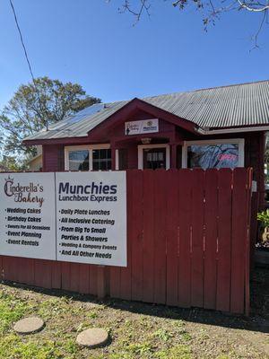 Cenderella's Cake and Deli