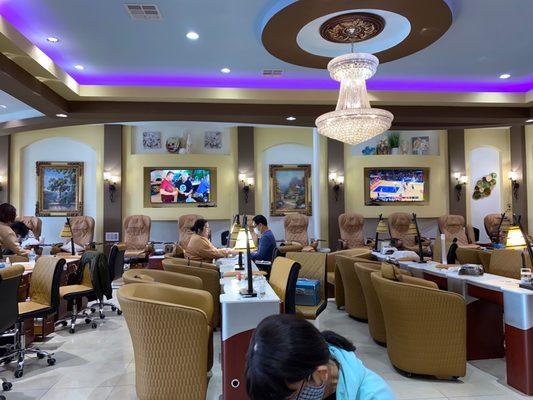 Signature Nail Salon