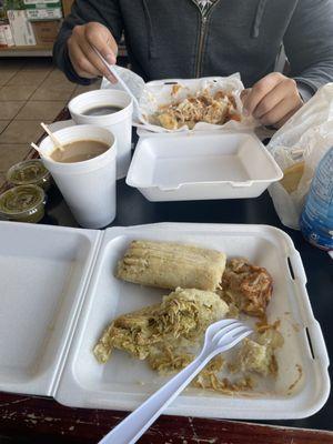 Tamales Pollo, Revueltas Pupusa, Cafe