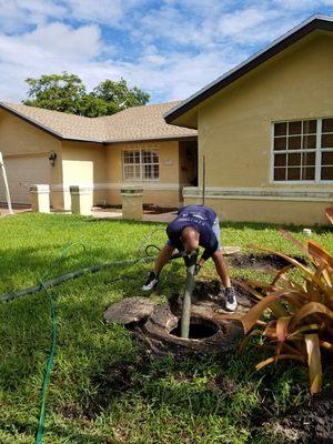 Septic tank pump out with pressure cleaning
Call us at 786 306 7781
Proudly serving Miami & Broward