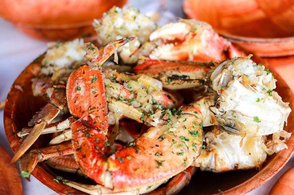 Dungeness Garlic Crabs
