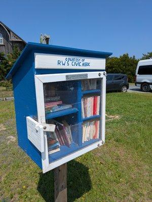 RWS Civic Association Little Free Library, Salvo