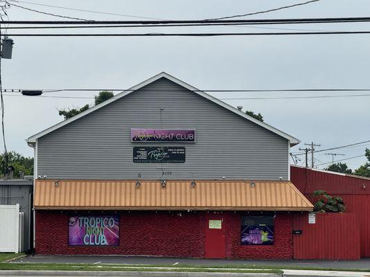 El Tropico Nightclub