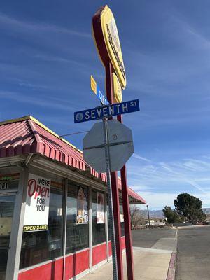 Winchell's Donut House