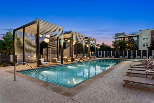 Crest at Park Central Apartments