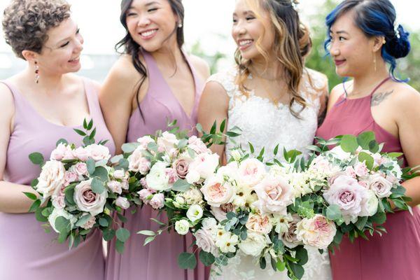 photo by Megan Hoffer Photography at The Barn at Stoneybrooke, florals by The Stem's End