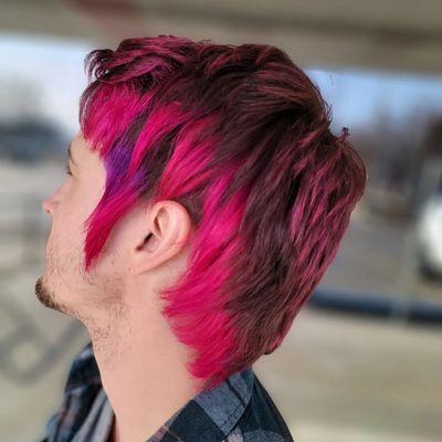 Carlin Creates Hair Salon