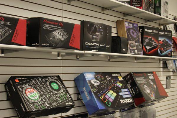 DJ controllers, mixers and DVS interfaces from top manufacturers!