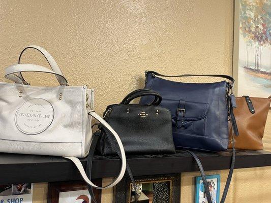 Molly’s Upscale Resale and Consignment