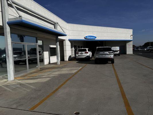 Scott Robinson Mopar Express Lane Service Drive