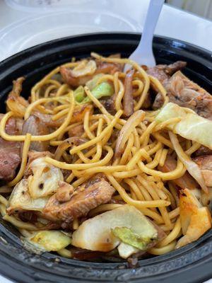 Spicy Garlic Chicken Yakisoba