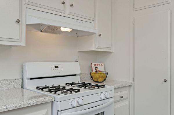 Mission Plaza Apartments