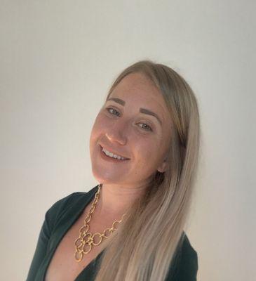 Tegan Dunk Vantage Realty