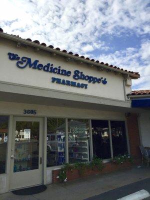 Medicine Shoppe from the parking lot