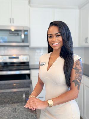 Zahanine Evans - The Housing Mentors