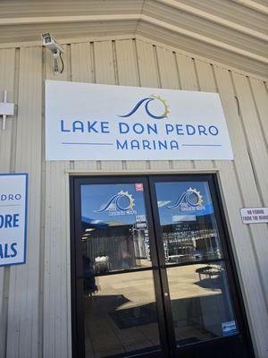 Lake Don Pedro Marina Cafe