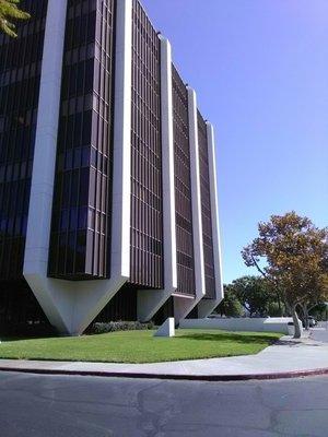 Good luck! Be smarter than me dont go in through the doors of this building. RE: David Holstein,MD
