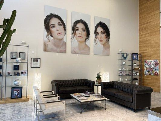 Waiting area/lobby/entrance