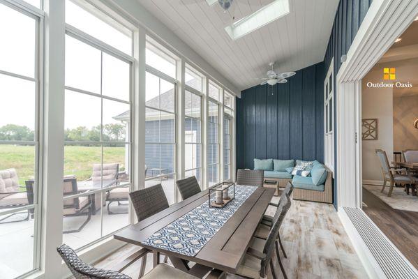 porch enclosure contractor milwaukee