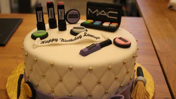 Absolutely Edible Cakes & Catering