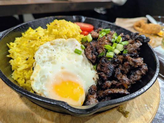 Tapa (cured beef) with rice and egg
