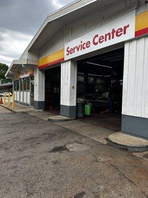 The Shell Service Center