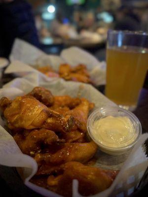 Wings with chiodi sauce