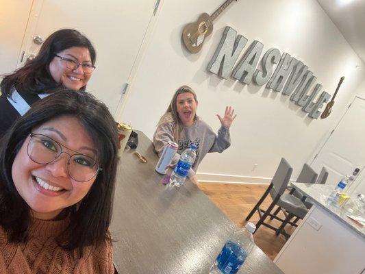 Stay Local Nashville