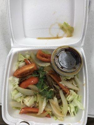 I ordered rice/beef but only got 3 pieces of meat and veggies. IF YOU WANT TO EAT HERE YOU WILL LEAVE HUNGRY!