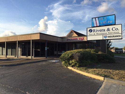Rivera & Co Tax & Business Services