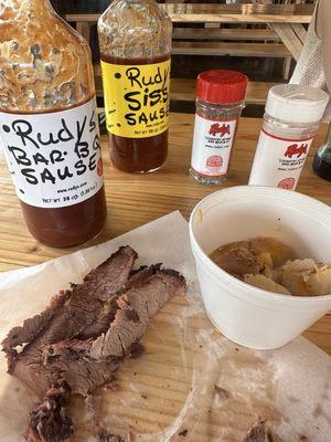 Rudy's "Country Store" and Bar-B-Q