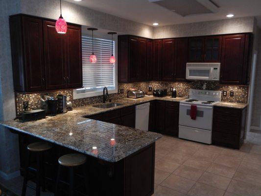 Full Circle Kitchen & Bath