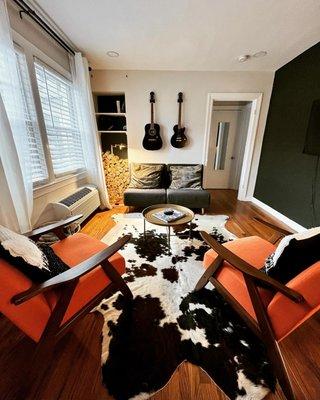 Busy Bee Cleaning & Handyman Services